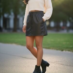 Shinestar Women's L‎ Black Vegan Leather Mini Skirt with Elastic Waist & Pockets